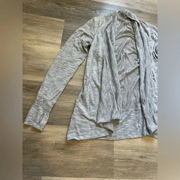 Athleta Women's Long-Sleeve Cardigan Gray pockets keyholes Size XS - Picture 2 of 9